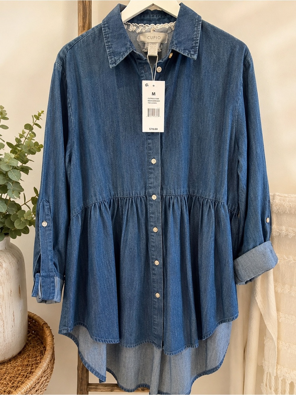 NWT Cupio Medium Wash Denim Button Front Babydoll Tunic Top Size Medium